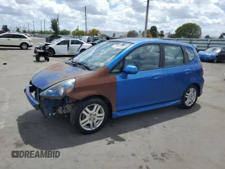 2007 Honda Fit Sport z VIN JHMGD38687S014318, wystawiony jako Copart lot #53992935 z przebiegiem 59 504 mil mil oraz Czysty tytuł • Clean title. Historia ofert i sprzedaży dostępna na DreamBid. Obrazek 1.