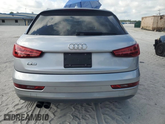 2016 Audi Q3 Premium Plus z VIN WA1BFCFS3GR014721, wystawiony jako Copart lot #57856825 z przebiegiem 76 679 mil mil oraz Szkoda całkowita • Salvage title. Historia ofert i sprzedaży dostępna na DreamBid. Obrazek 6.