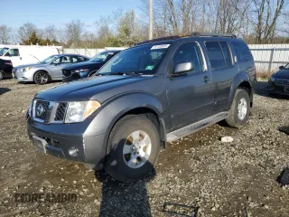 2005 Nissan Pathfinder SE z VIN 5N1AR18W75C780900, wystawiony jako Copart lot #51130985 z przebiegiem Nie podano mil oraz Czysty tytuł • Clean title. Historia ofert i sprzedaży dostępna na DreamBid. Obrazek 1.