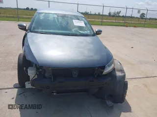 2013 Volkswagen Jetta SE с VIN 3VWDP7AJ7DM405611, выставлен на аукционе IAAI как лот 42189567 с пробегом 184 654 миль миль и . История ставок и продаж доступна на DreamBid. Изображение 6.