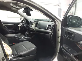 2018 Toyota Highlander LE with VIN 5TDBZRFH6JS849712, listed as a IAAI auction lot 41369832 with 70,482 mi miles and . Bid and sale history available at DreamBid. Image 5.