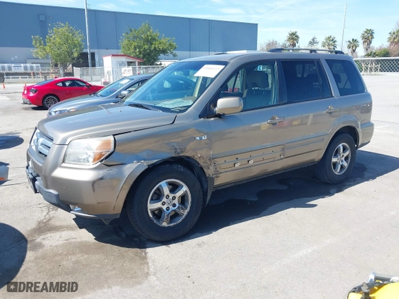 2008 Honda Pilot EX-L with VIN 5FNYF18758B012974, listed as a IAAI auction lot 41884153 with 112,165 mi miles. Bid and sale history available at carsss.com. Image 17.