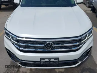 2022 Volkswagen Atlas SEL R-Line z VIN 1V2AR2CA7NC550648, wystawiony jako IAAI lot #41974370 z przebiegiem 48 378 mil mil oraz . Historia ofert i sprzedaży dostępna na DreamBid. Obrazek 17.
