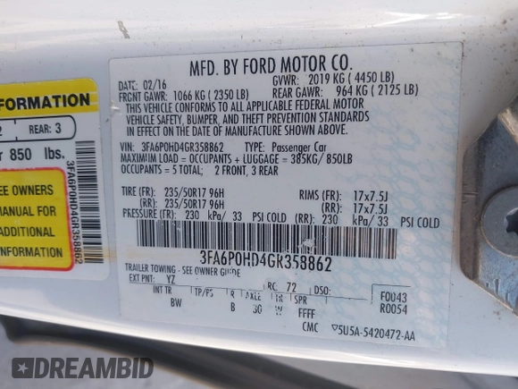 2016 Ford Fusion SE with VIN 3FA6P0HD4GR358862, listed as a IAAI auction lot 42098196 with 126,228 mi miles. Bid and sale history available at carsss.com. Image 9.
