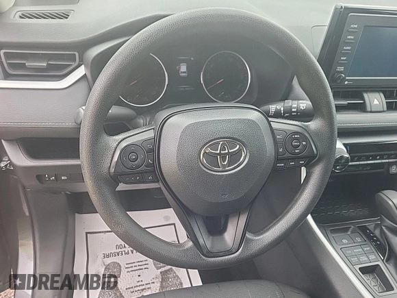 2022 Toyota RAV4 XLE with VIN 2T3P1RFV5NC282921, listed as a IAAI auction lot 42840420 with 43,470 mi miles and . Bid and sale history available at DreamBid. Image 9.
