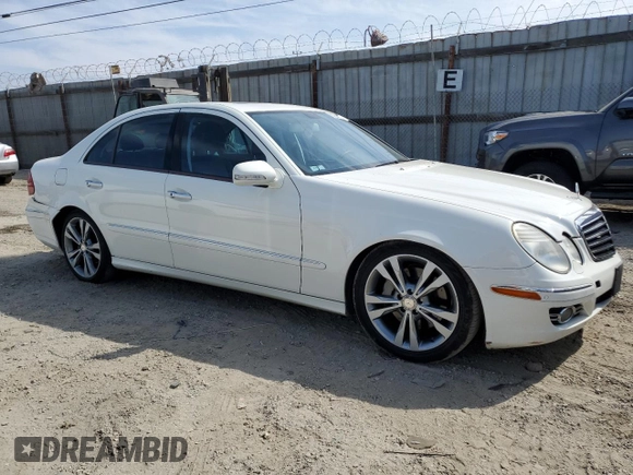 2007 Mercedes-Benz E 350 z VIN WDBUF56X37A993305, wystawiony jako Copart lot #53154775 z przebiegiem 200 255 mil mil oraz Szkoda całkowita • Salvage title. Historia ofert i sprzedaży dostępna na DreamBid. Obrazek 4.