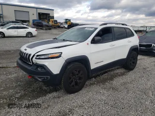 2017 Jeep Cherokee Trailhawk L Plus with VIN 1C4PJMBB7HW500120, listed as a Copart auction lot 84458794 with 157,311 mi miles and Salvage Title. Bid and sale history available at carsss.com. Image 1.