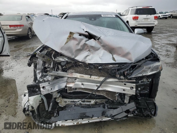 2020 Toyota Camry SE with VIN 4T1M11AKXLU907304, listed as a Copart auction lot 49241175 with 55,931 mi miles and Salvage Title. Bid and sale history available at carsss.com. Image 5.