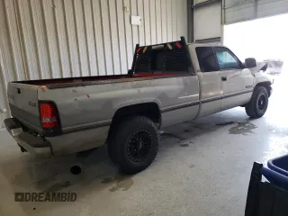 1997 Dodge Ram 2500 with VIN 3B7KC23D1VM591552, listed as a Copart auction lot 41504415 with 340,124 mi miles and Salvage Title. Bid and sale history available at carsss.com. Image 3.