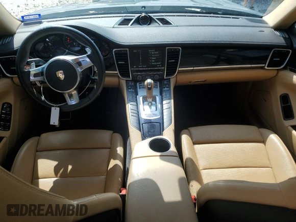 2016 Porsche Panamera 4 z VIN WP0AA2A75GL002442, wystawiony jako Copart lot #50608145 z przebiegiem 57 217 mil mil oraz Szkoda całkowita • Salvage title. Historia ofert i sprzedaży dostępna na DreamBid. Obrazek 8.