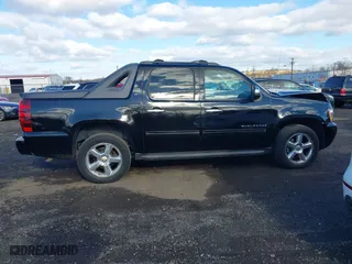 2012 Chevrolet Avalanche LT with VIN 3GNTKFE77CG228522, listed as a IAAI auction lot 40941557 with 166,954 mi miles. Bid and sale history available at carsss.com. Image 13.