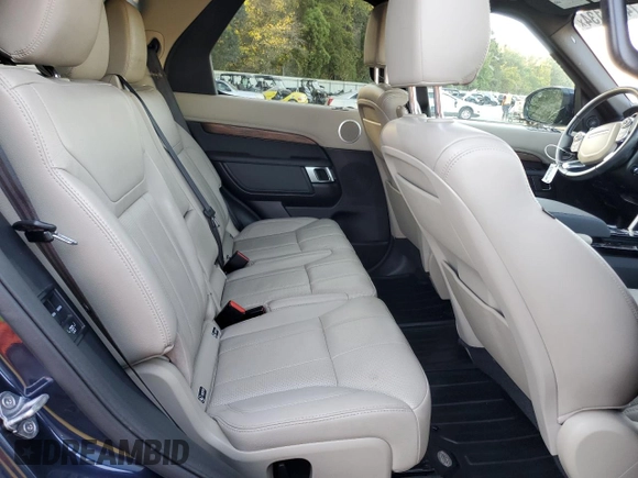2017 Land Rover Discovery HSE with VIN SALRRBBV3HA037009, listed as a Copart auction lot 74697134 with 114,071 mi miles and Clean Title. Bid and sale history available at carsss.com. Image 11.