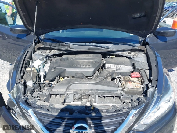 2018 Nissan Altima 2.5 SR with VIN 1N4AL3AP8JC179774, listed as a IAAI auction lot 41933926 with 131,506 mi miles. Bid and sale history available at carsss.com. Image 10.