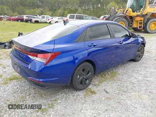 2022 Hyundai Elantra SEL with VIN KMHLM4AG9NU345205, listed as a IAAI auction lot 41953130 with 19,829 mi miles and . Bid and sale history available at DreamBid. Image 4.