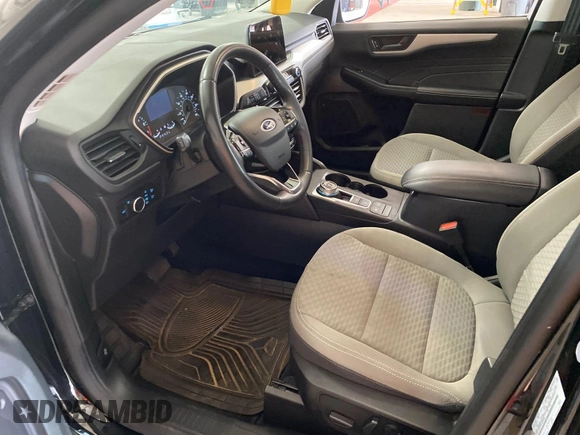 2022 Ford Escape SE z VIN 1FMCU9G67NUB89080, wystawiony jako IAAI lot #42788982 z przebiegiem 54 984 mil mil oraz . Historia ofert i sprzedaży dostępna na DreamBid. Obrazek 1.