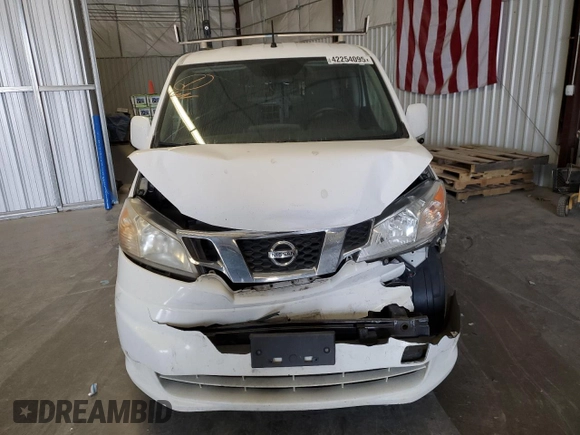 2016 Nissan NV200 S z VIN 3N6CM0KN9GK701212, wystawiony jako Copart lot #42254095 z przebiegiem 229 122 mil mil oraz Szkoda całkowita • Salvage title. Historia ofert i sprzedaży dostępna na DreamBid. Obrazek 5.
