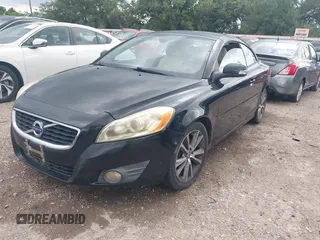 2011 Volvo C70 with VIN YV1672MC9BJ107979, listed as a IAAI auction lot 42685668 with 108,462 mi miles and . Bid and sale history available at DreamBid. Image 2.