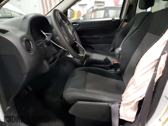 2016 Jeep Compass Sport с VIN 1C4NJDBB8GD518384, выставлен на аукционе Copart как лот 43272335 с пробегом 152 350 миль миль и На запчасти • Non repairable. История ставок и продаж доступна на DreamBid. Изображение 7.