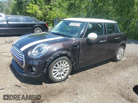 2015 MINI Hardtop 4 Door z VIN WMWXS5C53FT833759, wystawiony jako Copart lot #62146775 z przebiegiem Nie podano mil oraz Czysty tytuł • Clean title. Historia ofert i sprzedaży dostępna na DreamBid. Obrazek 1.