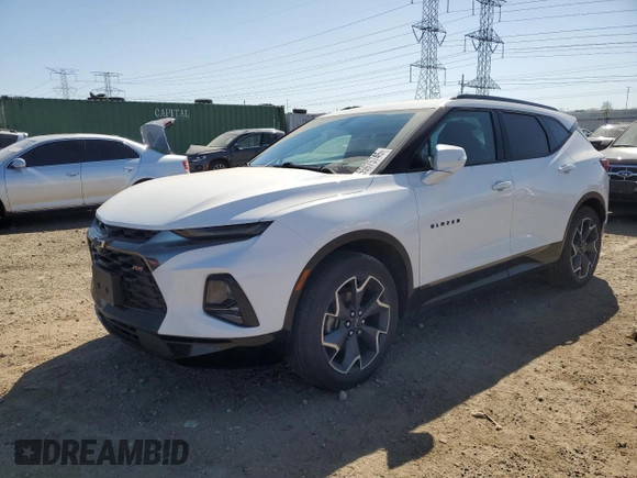 2019 Chevrolet Blazer RS z VIN 3GNKBJRS4KS566498, wystawiony jako Copart lot #55975745 z przebiegiem 62 290 mil mil oraz Szkoda całkowita • Salvage title. Historia ofert i sprzedaży dostępna na DreamBid. Obrazek 1.