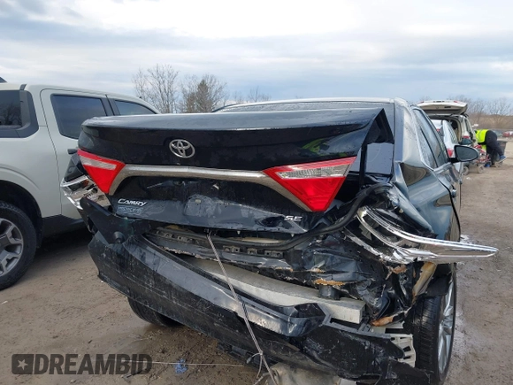 2017 Toyota Camry XLE with VIN 4T1BF1FKXHU425831, listed as a IAAI auction lot 41897698 with 149,296 mi miles. Bid and sale history available at carsss.com. Image 6.