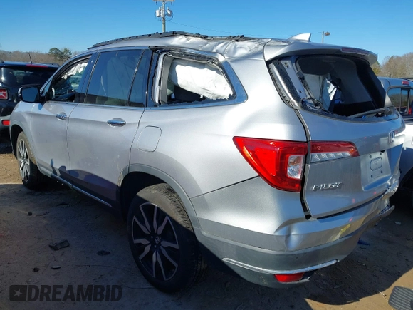 2019 Honda Pilot Touring 7-Passenger with VIN 5FNYF6H60KB038846, listed as a IAAI auction lot 41339385 with Not provided miles and . Bid and sale history available at DreamBid. Image 3.