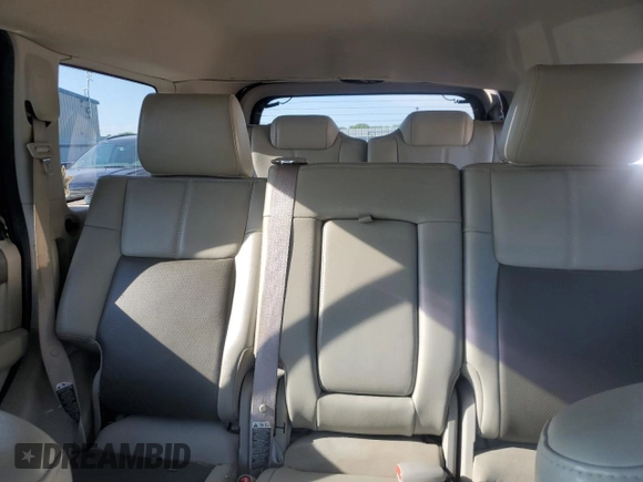 2010 Jeep Commander Limited with VIN 1J4RG5GT1AC129682, listed as a Copart auction lot 55215375 with 36,906 mi miles and Salvage title. Bid and sale history available at DreamBid. Image 10.