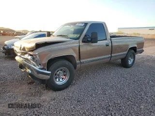 1994 Chevrolet Silverado 2500 z VIN 1GCFC24K6RE177094, wystawiony jako Copart lot #52831725 z przebiegiem 196 080 mil mil oraz Szkoda całkowita • Salvage title. Historia ofert i sprzedaży dostępna na DreamBid. Obrazek 1.