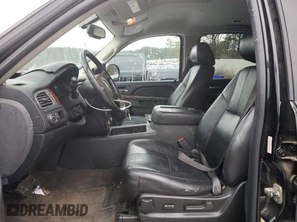 2010 Chevrolet Suburban LT with VIN 1GNUCJE06AR228967, listed as a Copart auction lot 45667695 with 125,030 mi miles and Salvage Title. Bid and sale history available at carsss.com. Image 7.