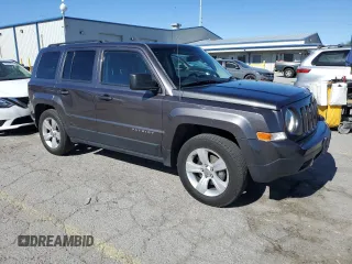 2015 Jeep Patriot Altitude z VIN 1C4NJRBB5FD143422, wystawiony jako Copart lot #56738425 z przebiegiem 148 475 mil mil oraz Szkoda całkowita • Salvage title. Historia ofert i sprzedaży dostępna na DreamBid. Obrazek 4.