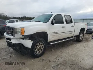 2011 GMC Sierra 2500HD Denali with VIN 1GT125CG3BF200357, listed as a Copart auction lot 81180714 with 158,865 mi miles and Non repairable. Bid and sale history available at DreamBid. Image 1.