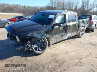 2020 Ram 1500 Big Horn z VIN 1C6SRFFT5LN330864, wystawiony jako IAAI lot #41457715 z przebiegiem 53 226 mil mil oraz . Historia ofert i sprzedaży dostępna na DreamBid. Obrazek 17.