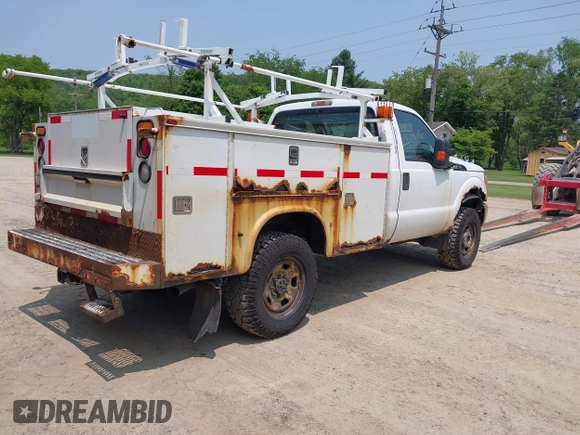 2011 Ford F-350 with VIN 1FDBF3B63BEB77511, listed as a IAAI auction lot 42383405 with 271,011 mi miles and . Bid and sale history available at DreamBid. Image 4.