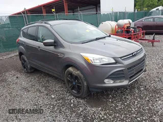 2013 Ford Escape SE z VIN 1FMCU9GX2DUA85071, wystawiony jako IAAI lot #42518686 z przebiegiem 159 157 mil mil oraz . Historia ofert i sprzedaży dostępna na DreamBid. Obrazek 1.