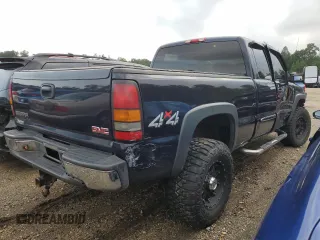 2006 GMC Sierra 2500HD SLT z VIN 1GTHK29DX6E253868, wystawiony jako Copart lot #72678614 z przebiegiem 215 767 mil mil oraz Szkoda całkowita • Salvage title. Historia ofert i sprzedaży dostępna na DreamBid. Obrazek 3.