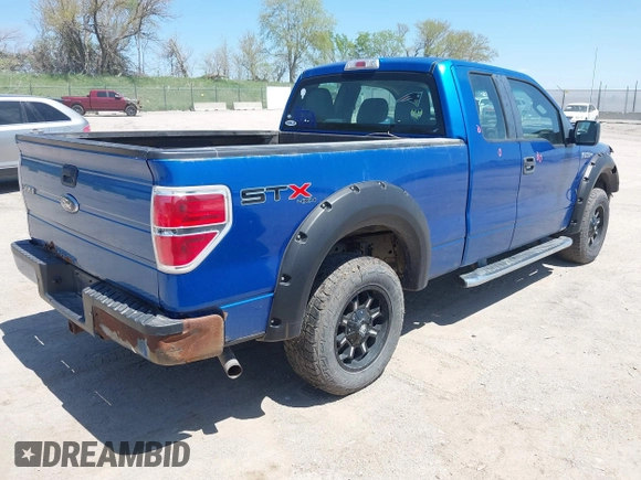 2010 Ford F-150 XL z VIN 1FTEX1EW9AKC34275, wystawiony jako IAAI lot #42183779 z przebiegiem 261 624 mil mil oraz . Historia ofert i sprzedaży dostępna na DreamBid. Obrazek 4.