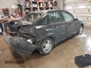 2002 Ford Focus SE with VIN 1FAFP34P22W113128, listed as a IAAI auction lot 41629366 with 127,530 mi miles and . Bid and sale history available at carsss.com. Image 4.