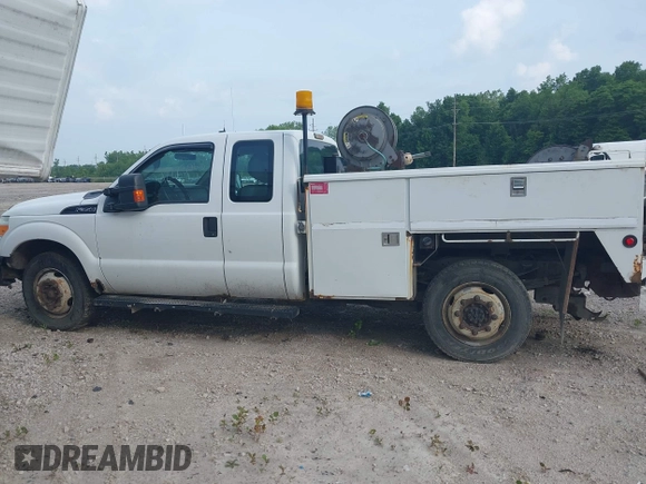 2011 Ford F-350 XL with VIN 1FD7X3A62BEC97501, listed as a IAAI auction lot 42223063 with 171,111 mi miles and . Bid and sale history available at DreamBid. Image 14.