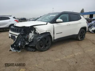 2019 Jeep Compass Altitude with VIN 3C4NJCBB4KT618673, listed as a Copart auction lot 51801955 with 104,784 mi miles and Salvage title. Bid and sale history available at DreamBid. Image 1.