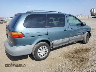 2000 Toyota Sienna LE z VIN 4T3ZF13C8YU250689, wystawiony jako Copart lot #57168425 z przebiegiem 133 890 mil mil oraz Szkody całkowita. Historia ofert i sprzedaży dostępna na DreamBid. Obrazek 3.