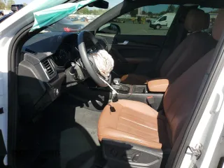 2022 Audi Q5 Premium with VIN WA1ABAFY8N2099612, listed as a Copart auction lot 53869445 with 32,603 mi miles and Salvage title. Bid and sale history available at DreamBid. Image 7.