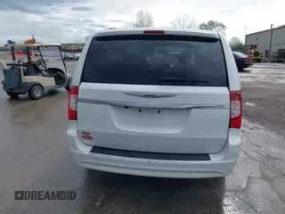 2016 Chrysler Town & Country Touring with VIN 2C4RC1BG3GR187720, listed as a IAAI auction lot 42088954 with 122,127 mi miles. Bid and sale history available at carsss.com. Image 16.
