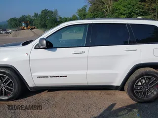 2017 Jeep Grand Cherokee Trailhawk with VIN 1C4RJFLG2HC670868, listed as a IAAI auction lot 42711041 with 129,465 mi miles and . Bid and sale history available at DreamBid. Image 14.