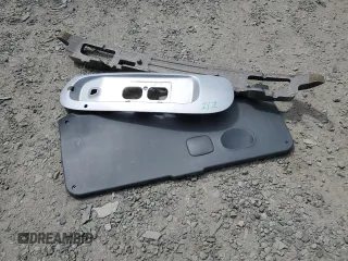 2005 Hyundai Santa Fe GLS с VIN KM8SC73E85U975020, выставлен на аукционе Copart как лот 60939385 с пробегом 111 813 миль миль и Списание • Salvage title. История ставок и продаж доступна на DreamBid. Изображение 13.