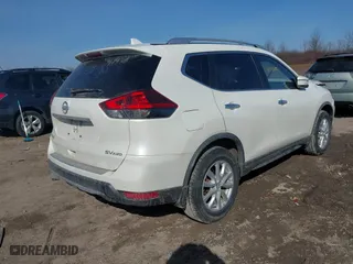 2020 Nissan Rogue SV with VIN JN8AT2MV8LW121958, listed as a IAAI auction lot 41786521 with 52,008 mi miles. Bid and sale history available at carsss.com. Image 4.