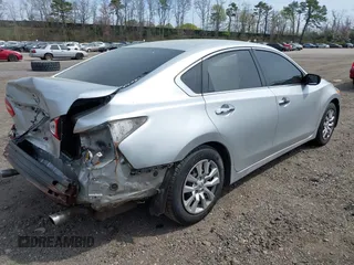 2016 Nissan Altima SR with VIN 1N4AL3AP8GC153118, listed as a IAAI auction lot 42109468 with 120,644 mi miles and . Bid and sale history available at carsss.com. Image 4.