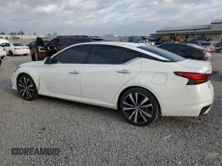 2019 Nissan Altima 2.5 Platinum with VIN 1N4BL4FV1KC114851, listed as a Copart auction lot 51413915 with 68,424 mi miles and Salvage Title. Bid and sale history available at carsss.com. Image 2.