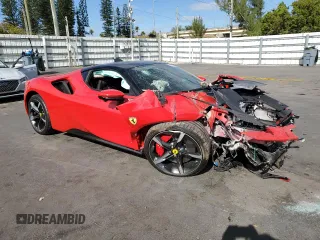 2023 Ferrari SF90 z VIN ZFF95NLAXP0291614, wystawiony jako Copart lot #83805524 z przebiegiem 719 mil mil oraz Szkody całkowita. Historia ofert i sprzedaży dostępna na DreamBid. Obrazek 4.