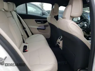 2023 Mercedes-Benz C 300 z VIN W1KAF4HB9PR141337, wystawiony jako Copart lot #40234934 z przebiegiem 2 623 mil mil oraz . Historia ofert i sprzedaży dostępna na DreamBid. Obrazek 10.
