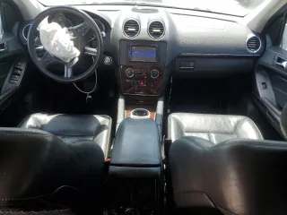 2008 Mercedes-Benz GL-Class 5.5L with VIN 4JGBF86E68A398910, listed as a Copart auction lot 51333115 with 190,276 mi miles and Salvage Title. Bid and sale history available at carsss.com. Image 8.